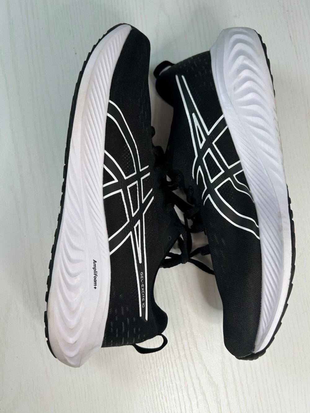 ASICS Gel-Excite 10 Extra Wide Running Shoes Men's 9.5 4E Black White Athletic - Picture 2 of 10